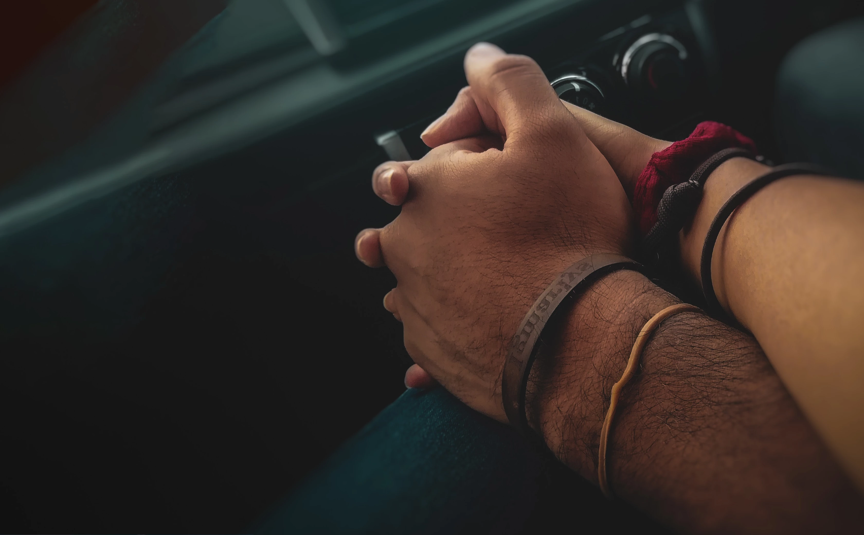 Cerchi riparazione o restyling bracciali a Mantova? Gioielleria Pezzoli vanta esperienza riguardo riparazioni e restyling di preziosi.